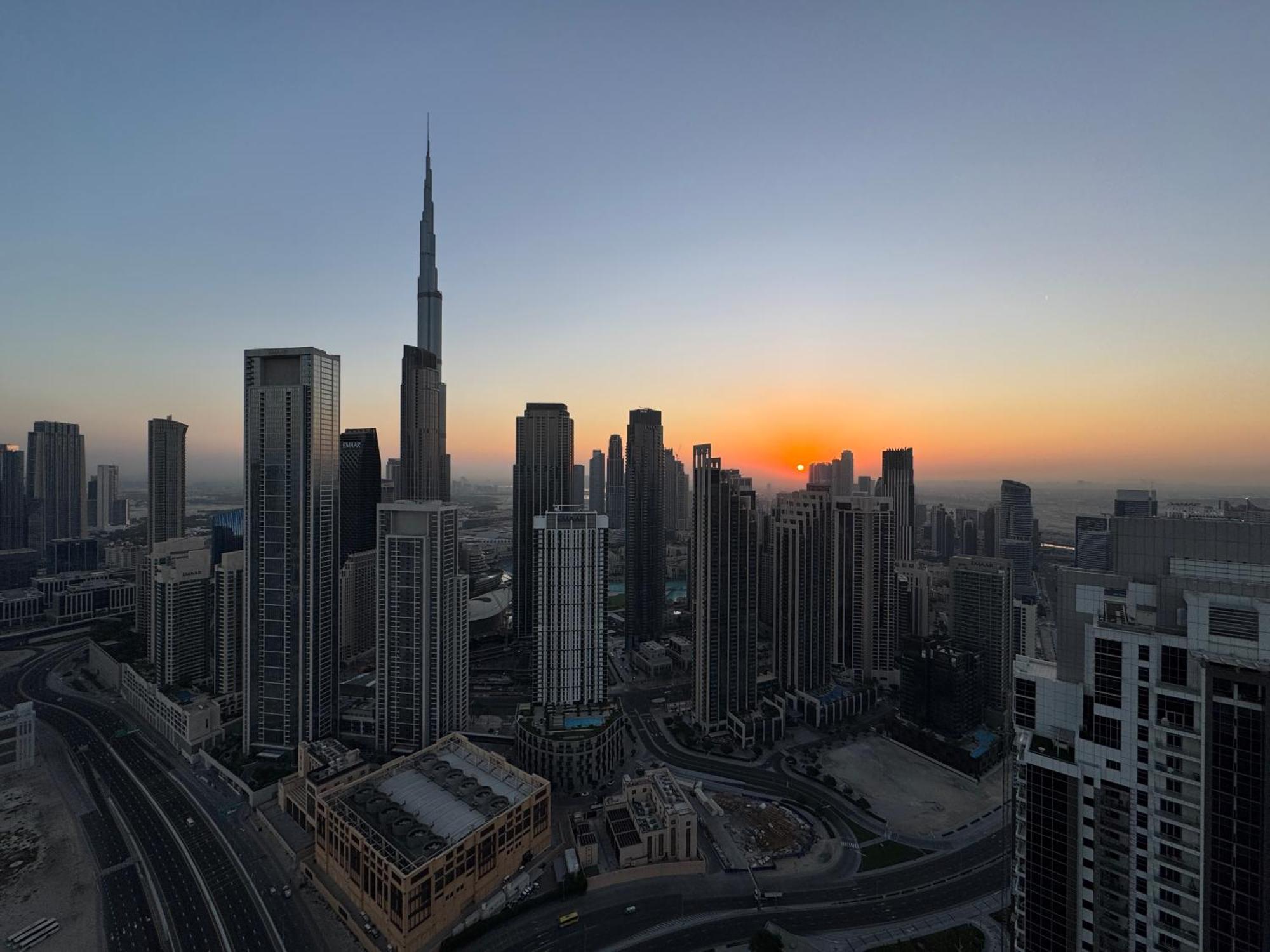 Paramount Tower Hotel And Residences With Infinity Sky Pool Dubai Eksteriør bilde