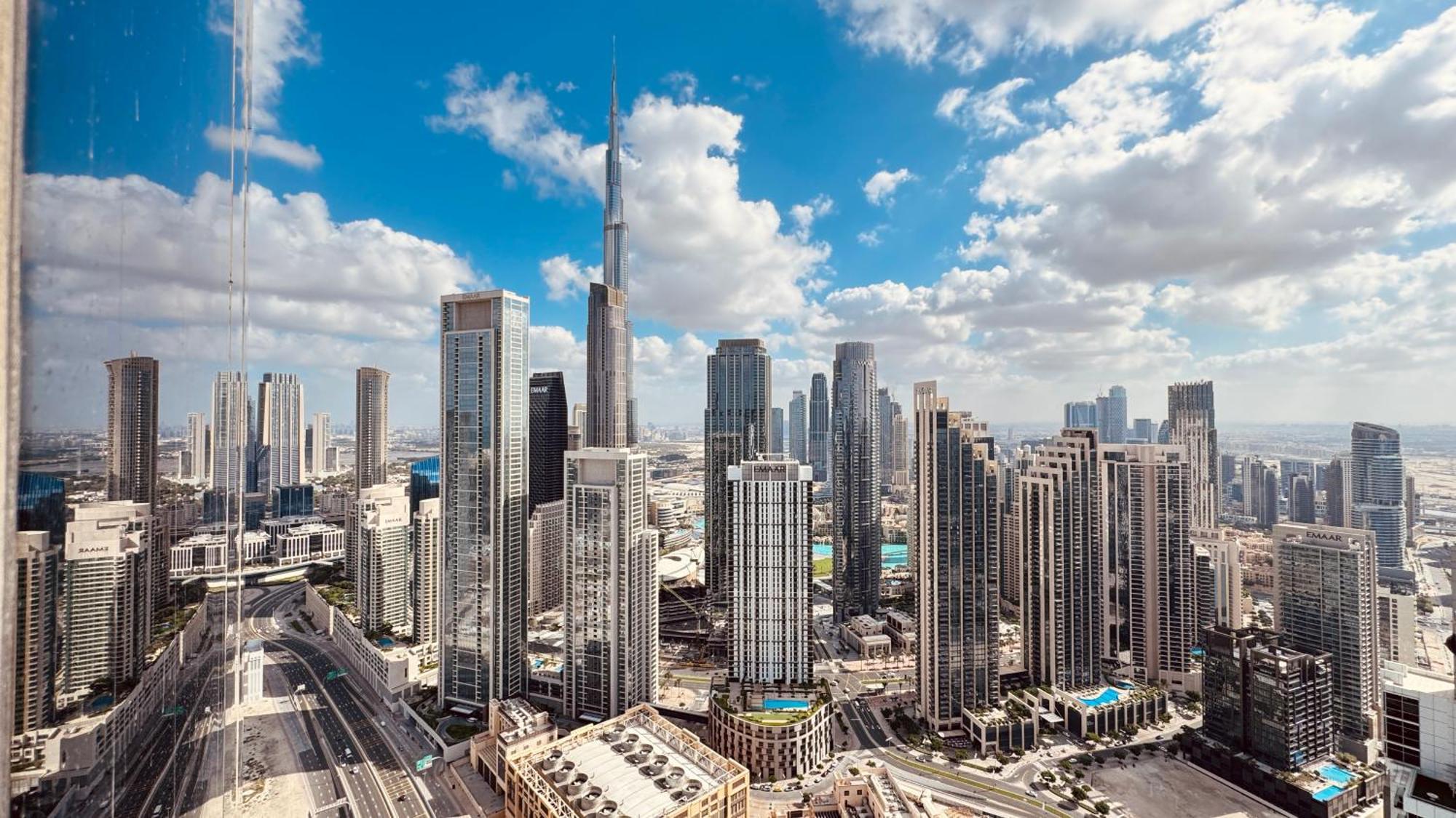 Paramount Tower Hotel And Residences With Infinity Sky Pool Dubai Eksteriør bilde